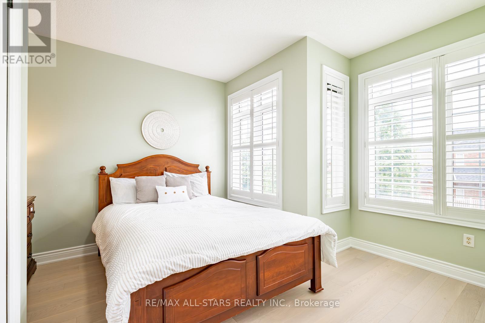 Photo 31 of 166 James Ratcliff Avenue, Whitchurchstouffville ON