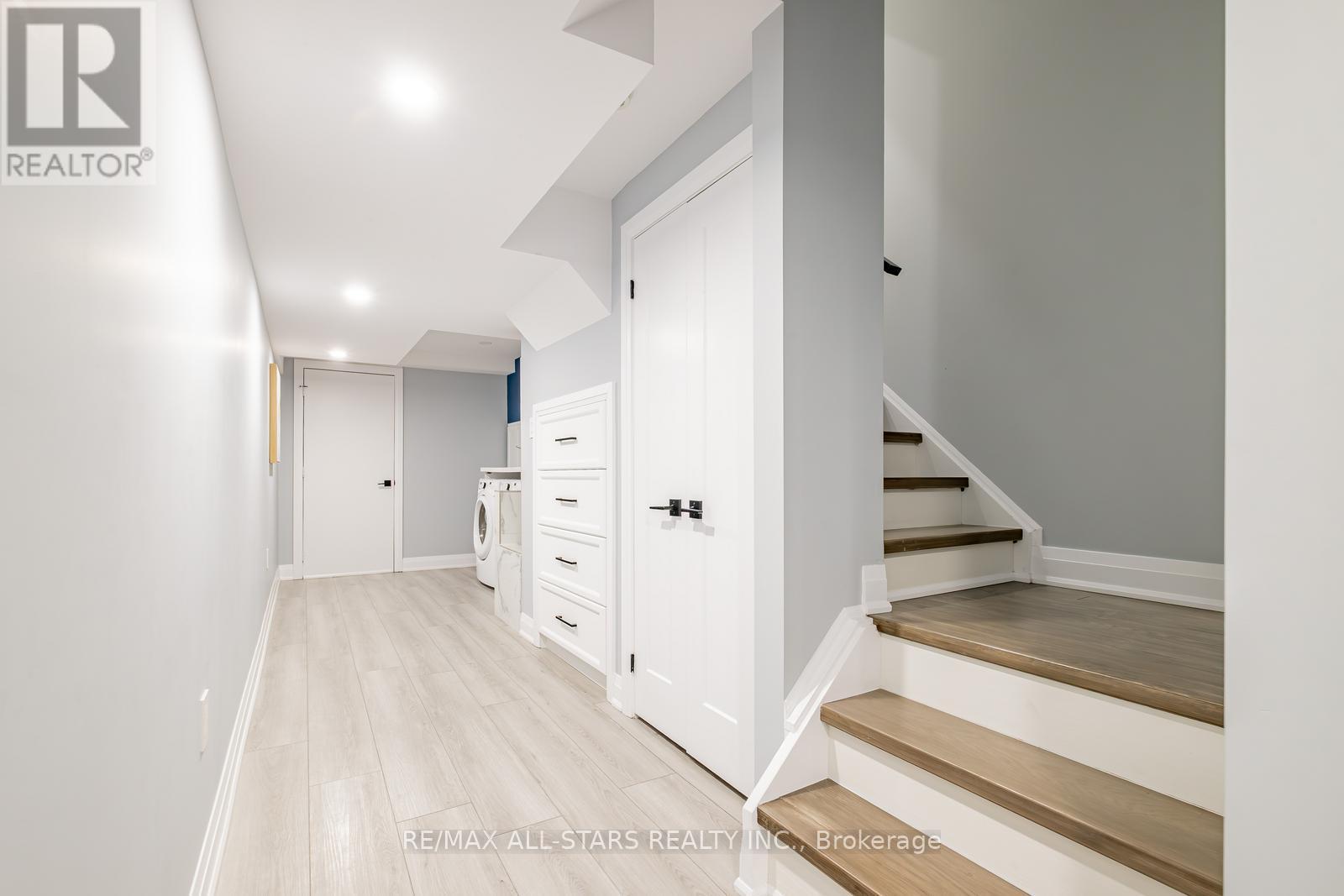 Photo 33 of 166 James Ratcliff Avenue, Whitchurchstouffville ON