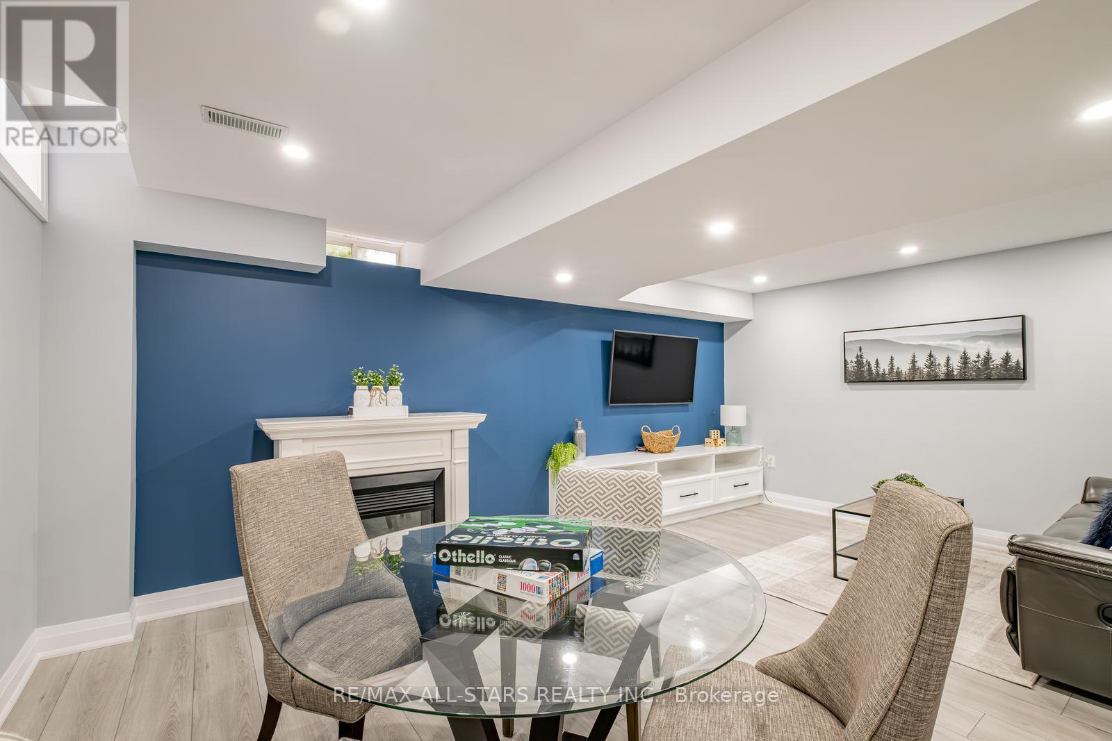 Photo 39 of 166 James Ratcliff Avenue, Whitchurchstouffville ON