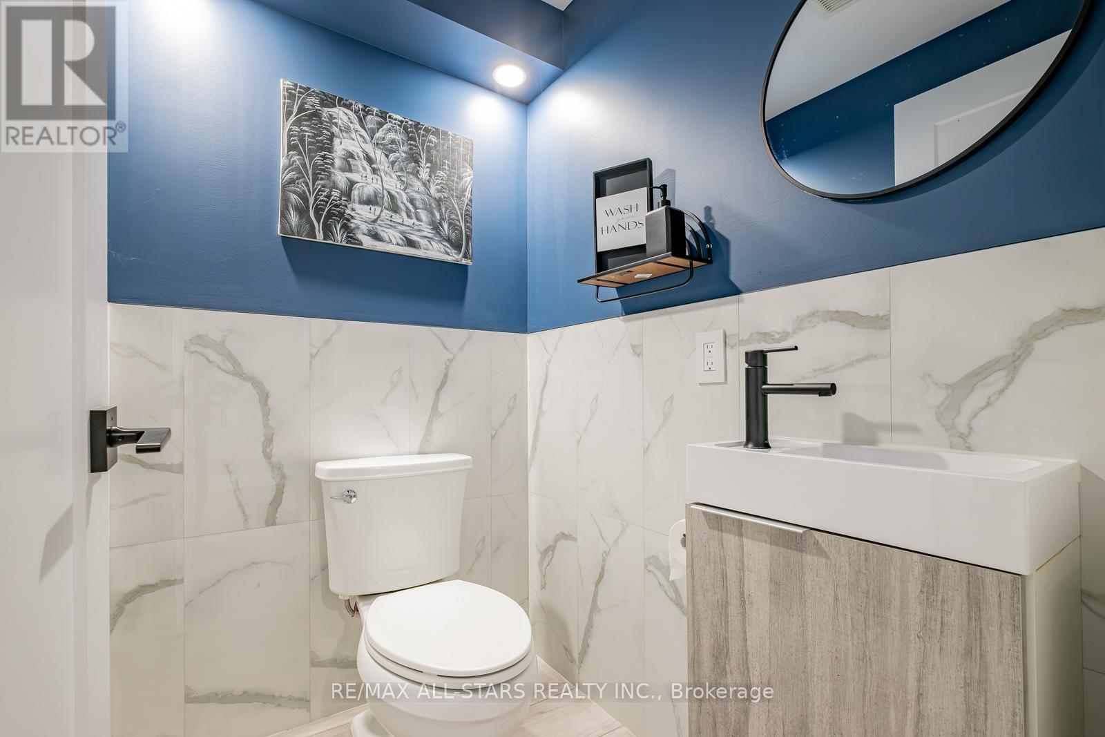 Photo 40 of 166 James Ratcliff Avenue, Whitchurchstouffville ON