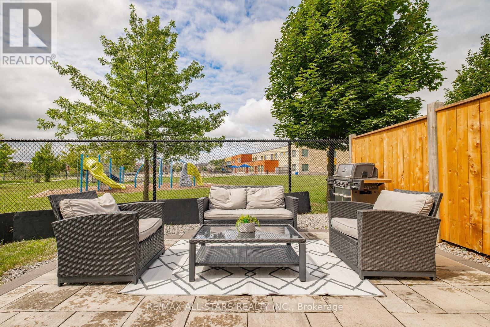 Photo 43 of 166 James Ratcliff Avenue, Whitchurchstouffville ON