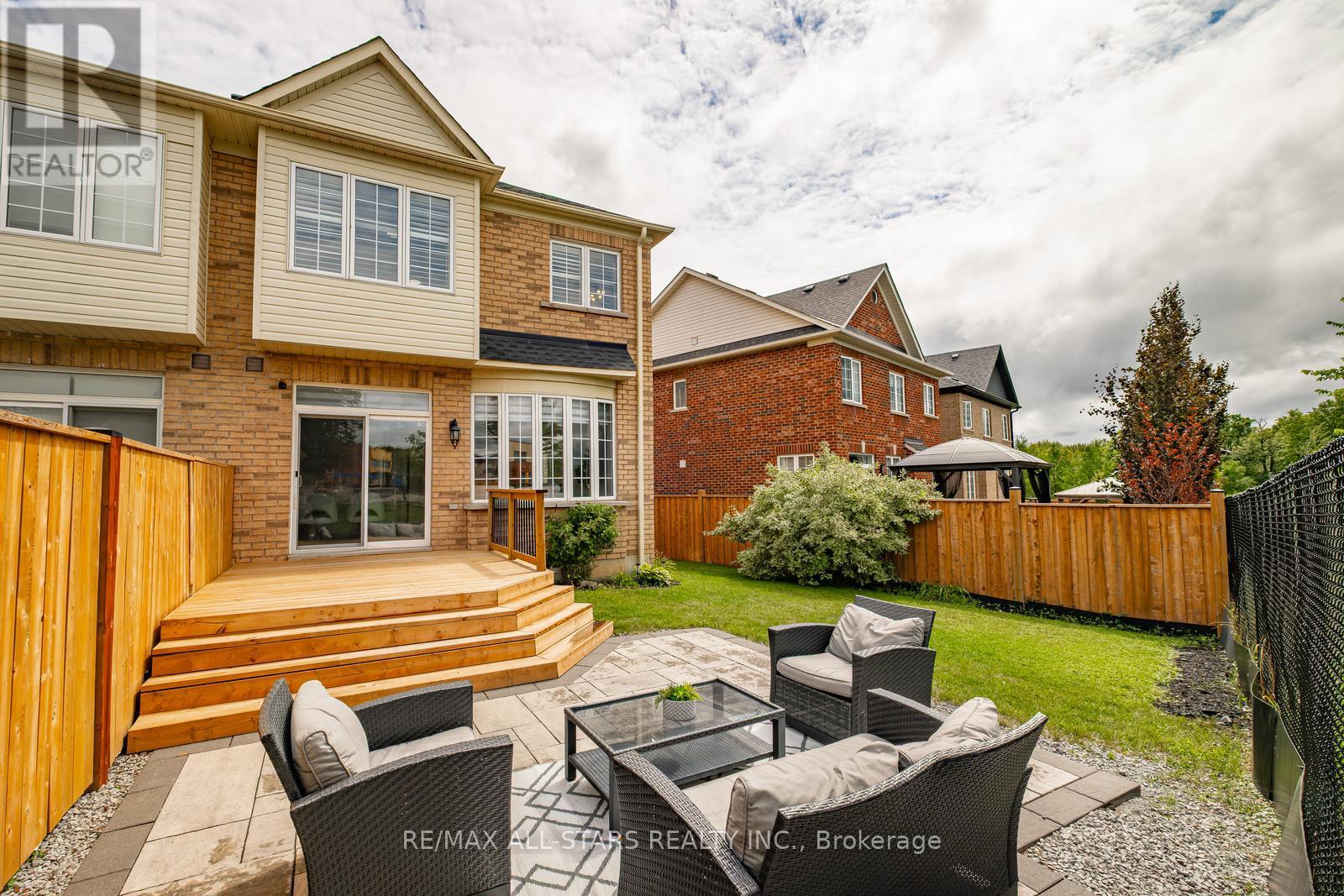 Photo 45 of 166 James Ratcliff Avenue, Whitchurchstouffville ON