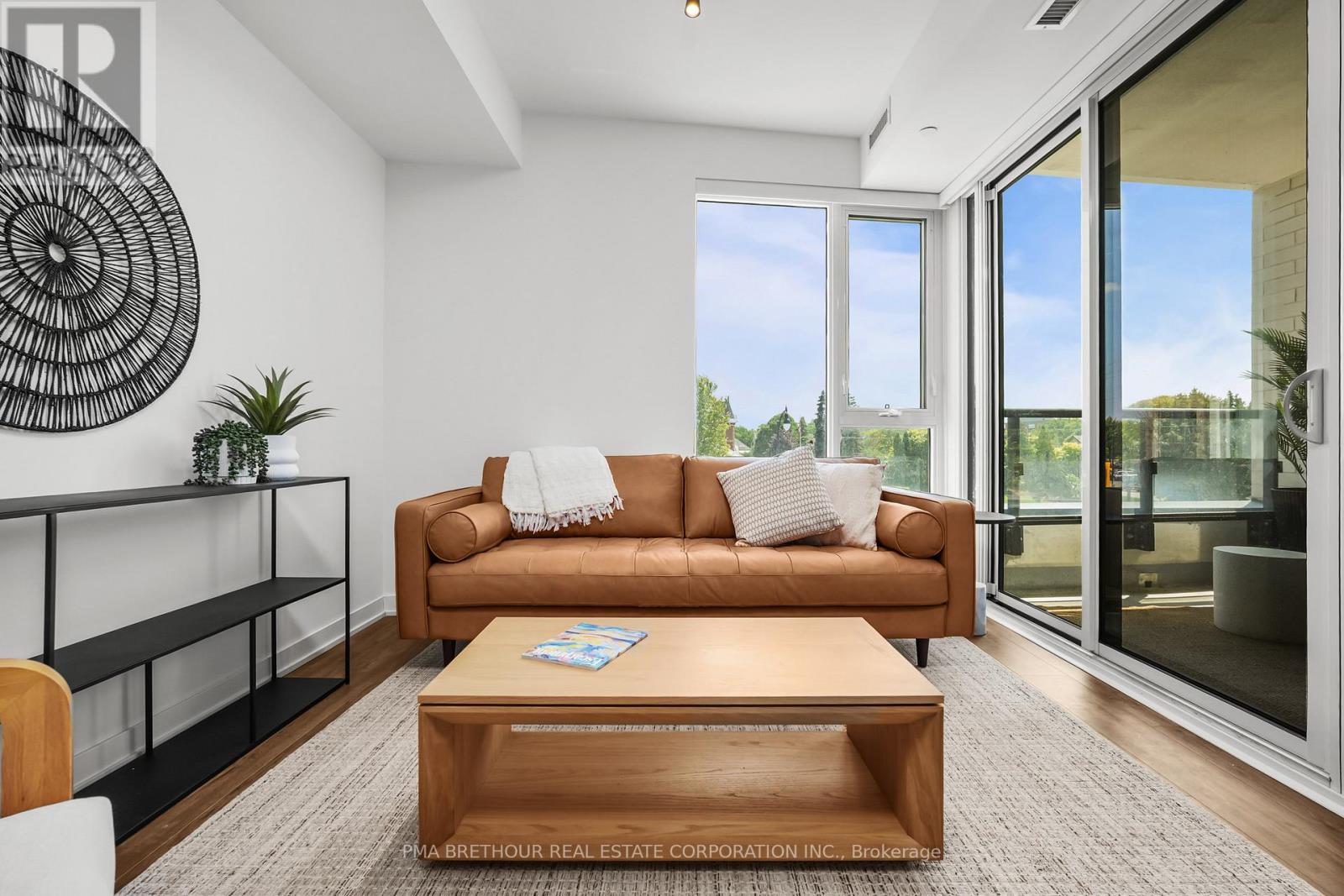 Photo 12 of 208 31 Huron Street, Collingwood ON