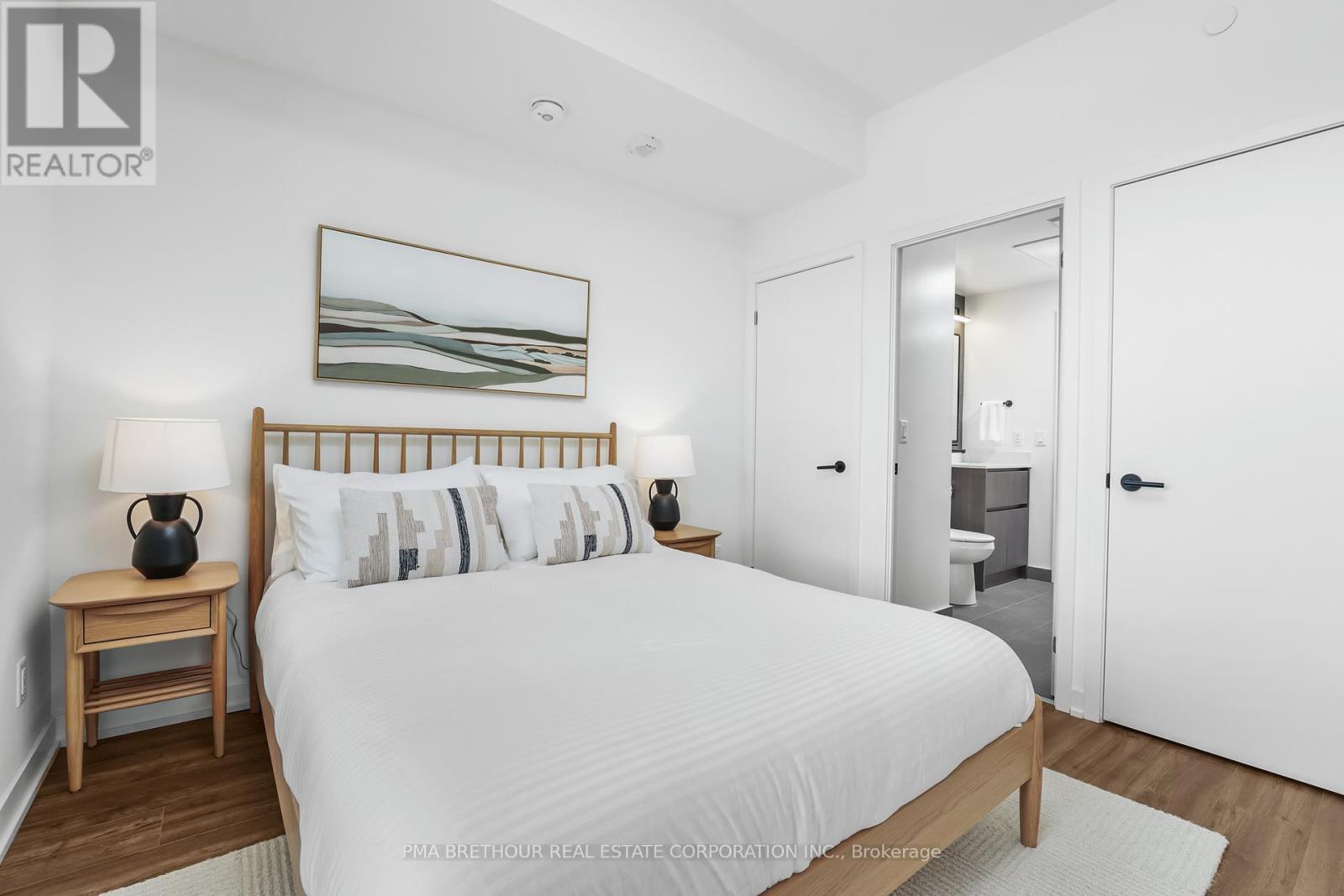 Photo 14 of 208 31 Huron Street, Collingwood ON