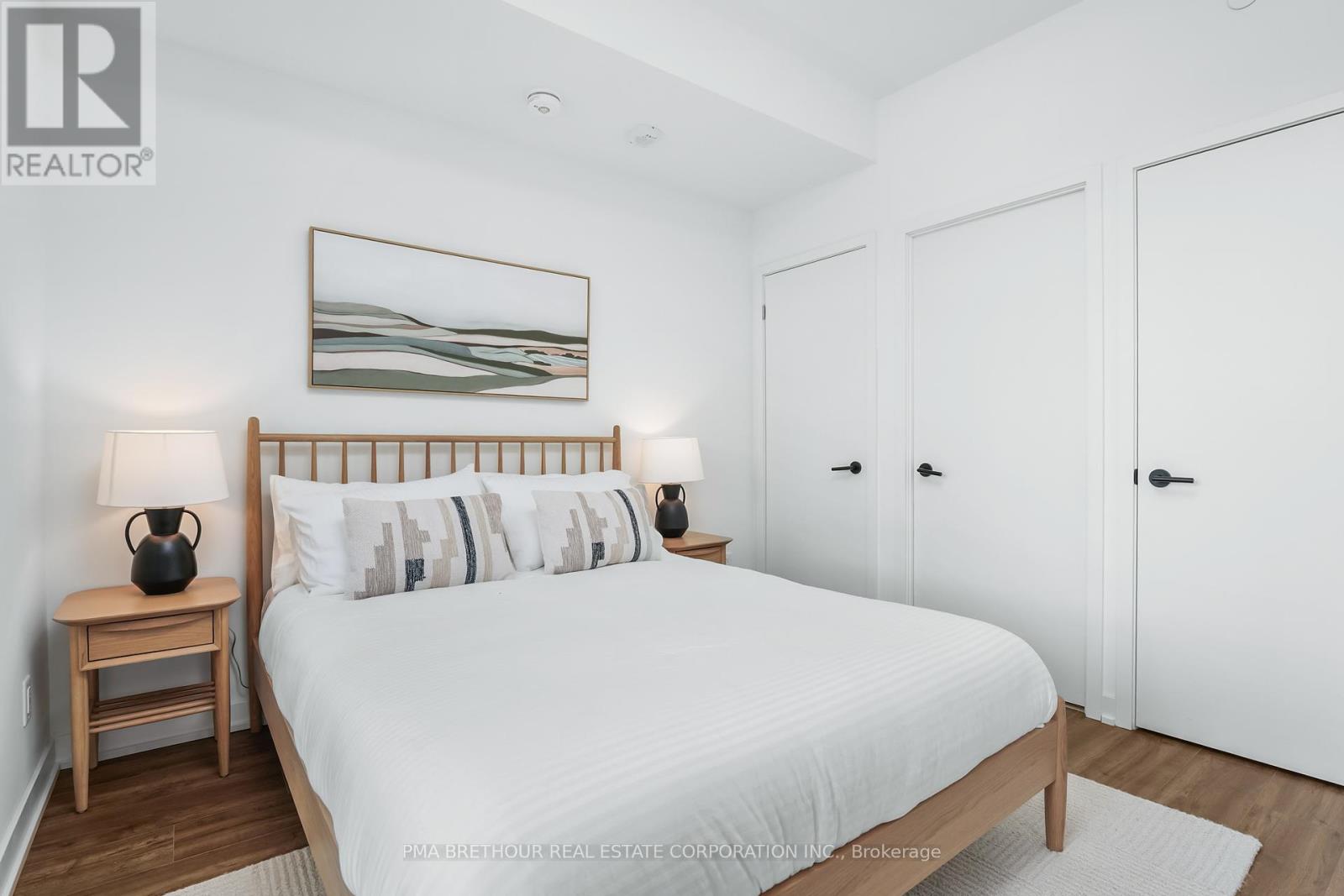 Photo 15 of 208 31 Huron Street, Collingwood ON