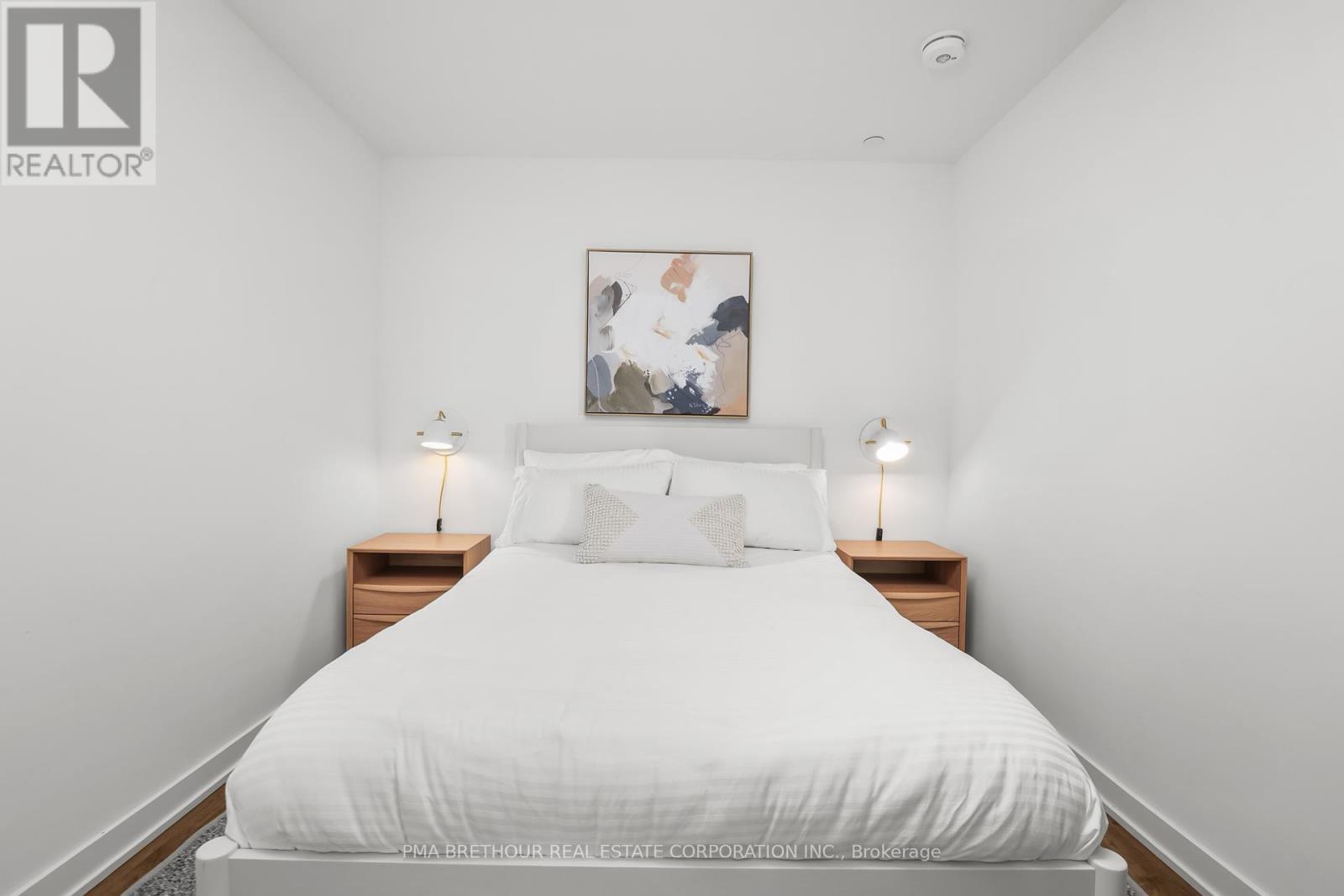 Photo 5 of 208 31 Huron Street, Collingwood ON
