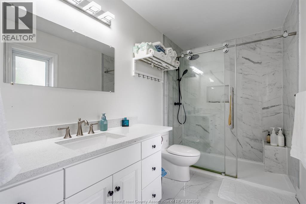 Photo 18 of 833 Talbot Road East, Leamington ON