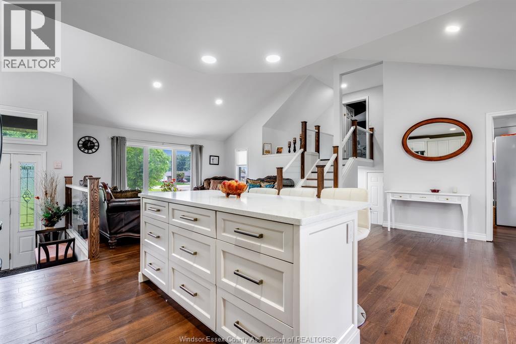 Photo 30 of 833 Talbot Road East, Leamington ON