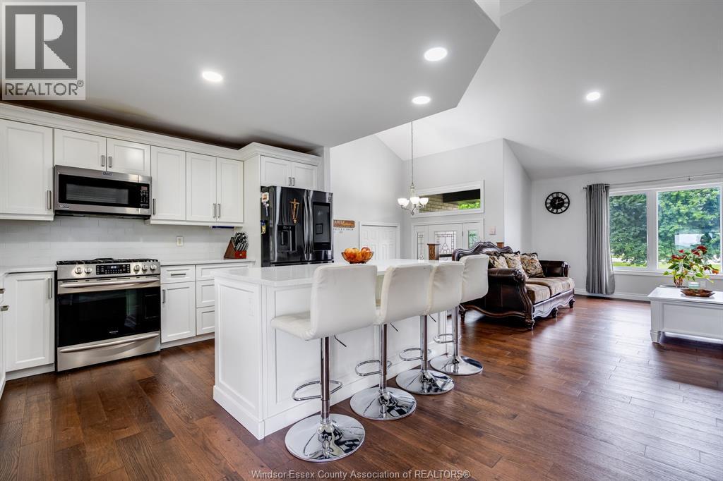 Photo 43 of 833 Talbot Road East, Leamington ON