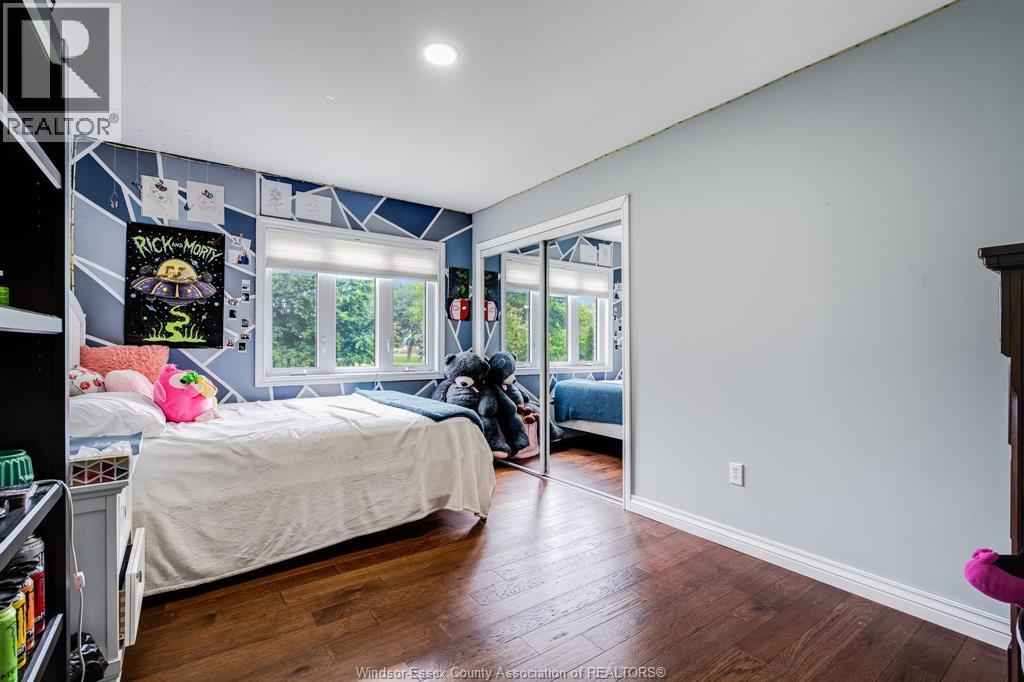 Photo 15 of 833 Talbot Road East, Leamington ON