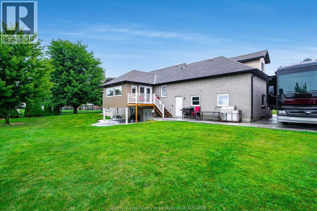 Photo 28 of 833 Talbot Road East, Leamington ON