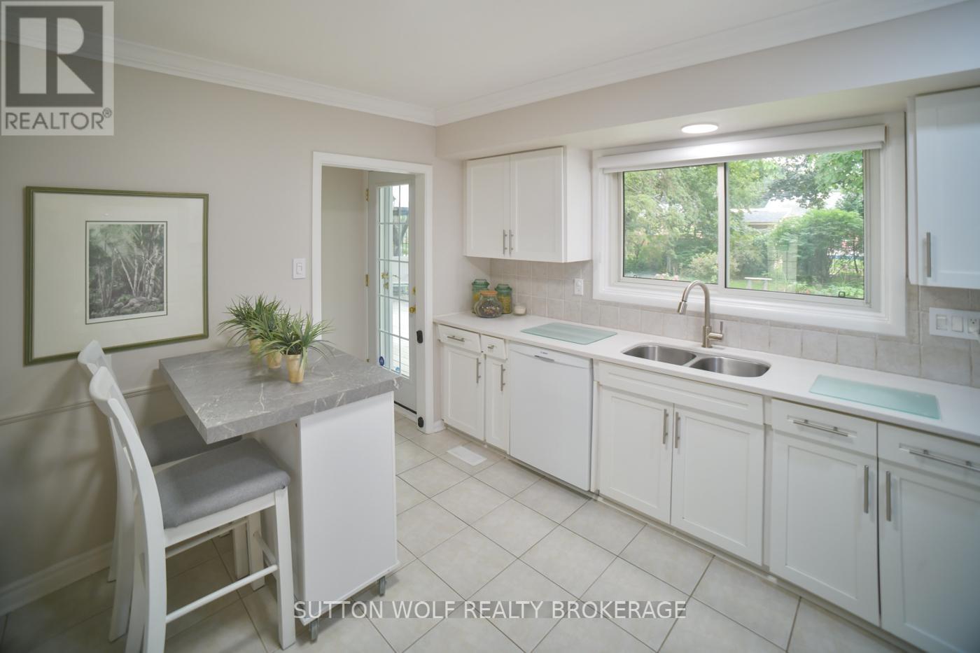 Photo 16 of 679 Headley Drive, London North ON