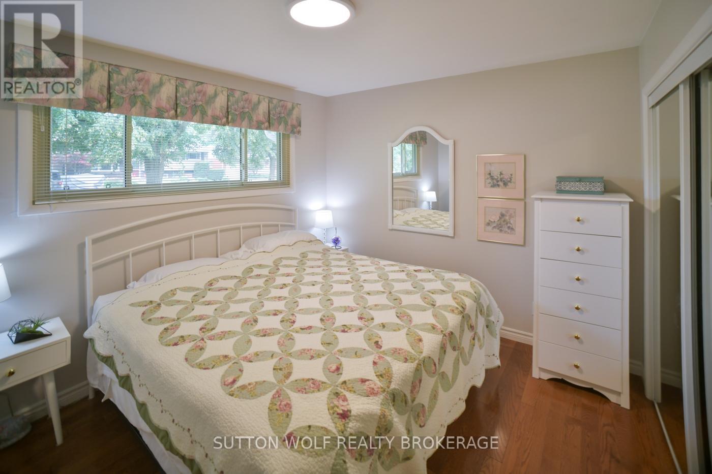 Photo 24 of 679 Headley Drive, London North ON