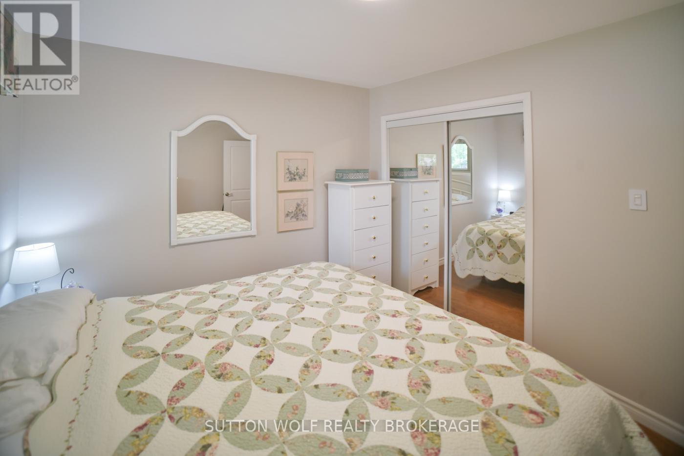 Photo 25 of 679 Headley Drive, London North ON