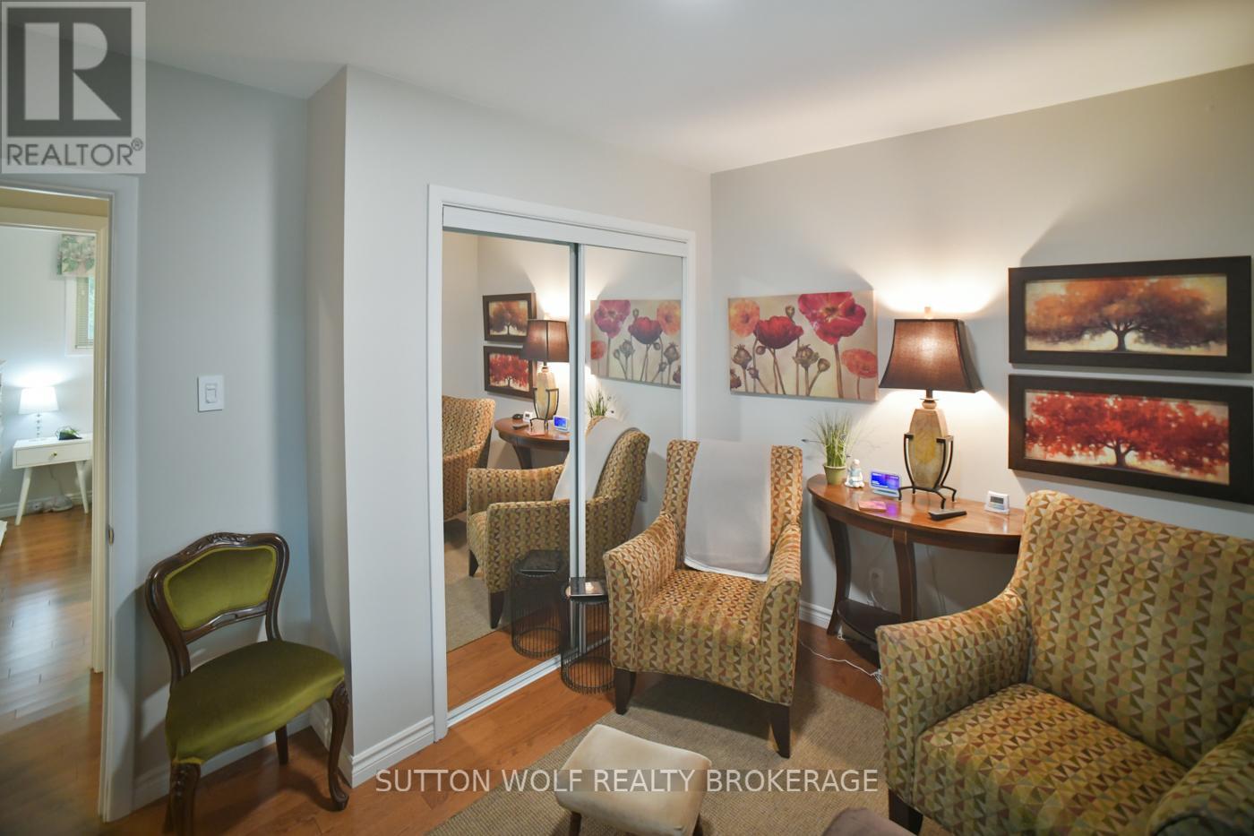 Photo 27 of 679 Headley Drive, London North ON
