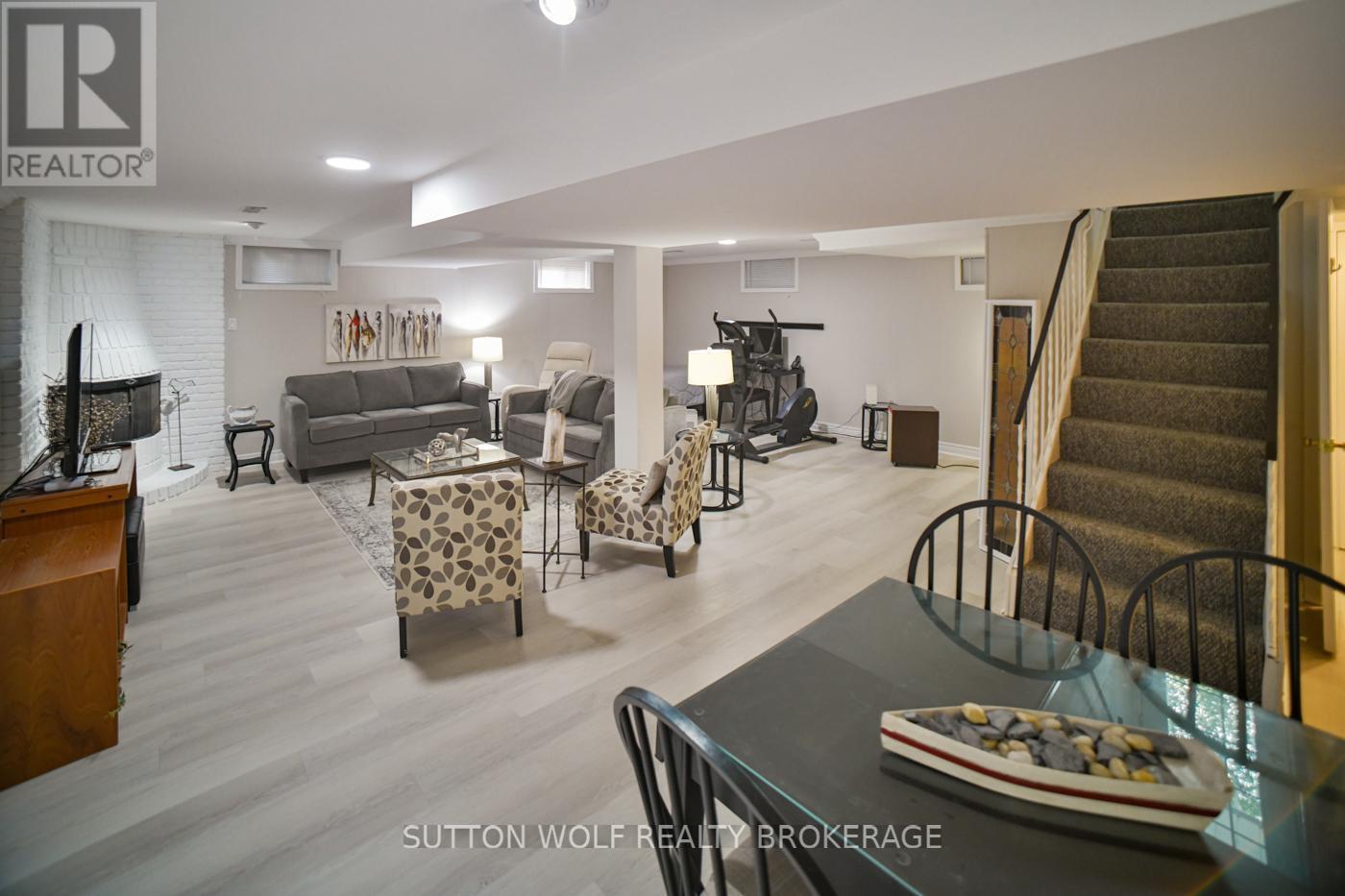 Photo 30 of 679 Headley Drive, London North ON