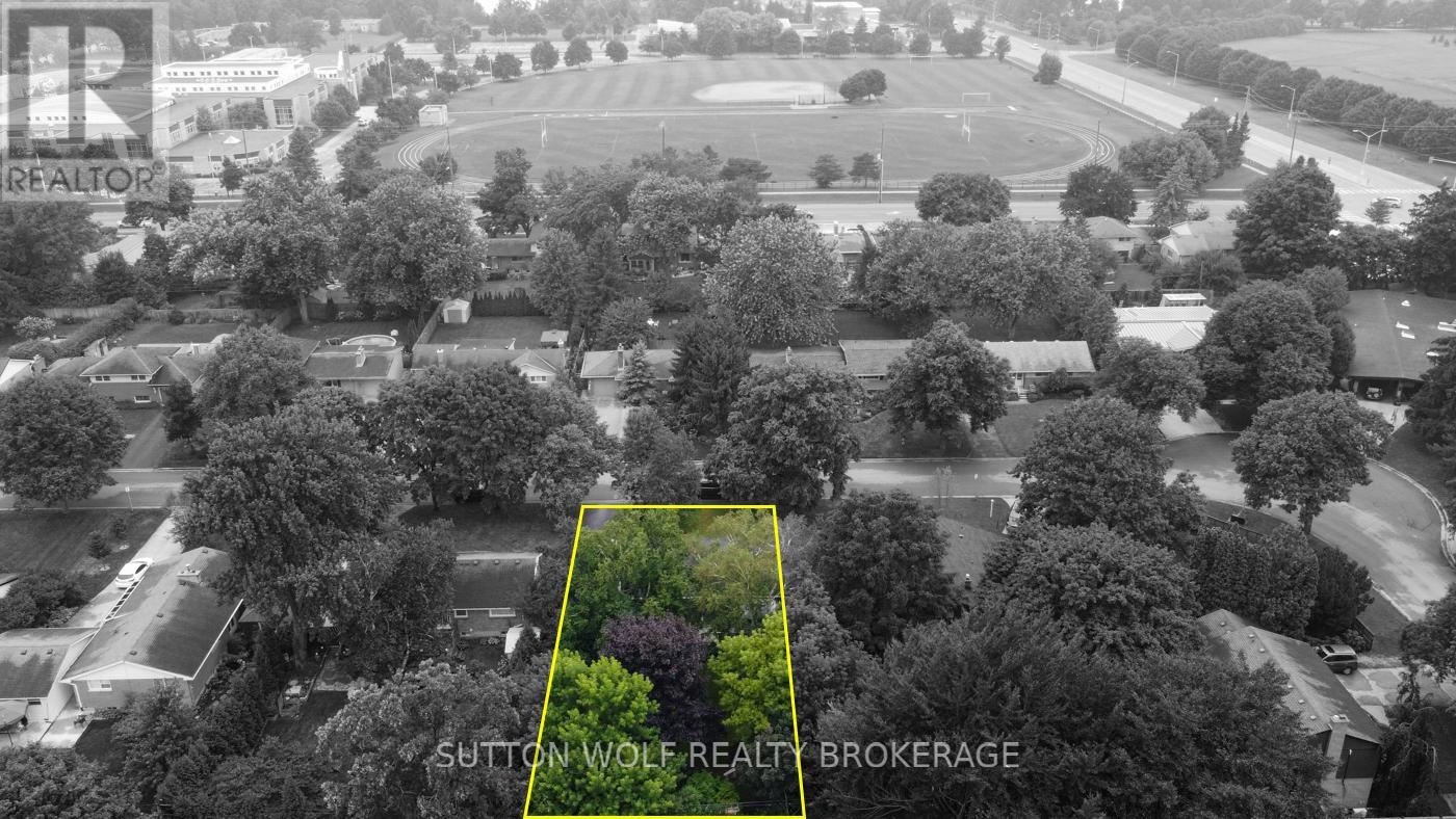 Photo 46 of 679 Headley Drive, London North ON