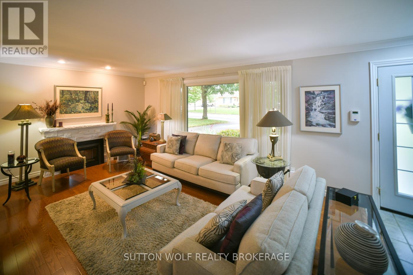 Photo 9 of 679 Headley Drive, London North ON