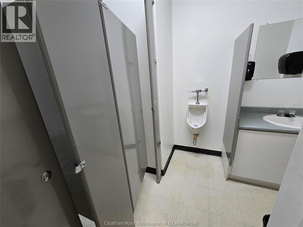 Photo 1 of 750 Richmond Street, Chatham ON