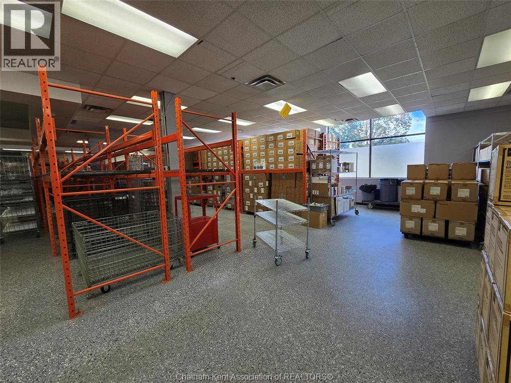 Photo 12 of 750 Richmond Street, Chatham ON