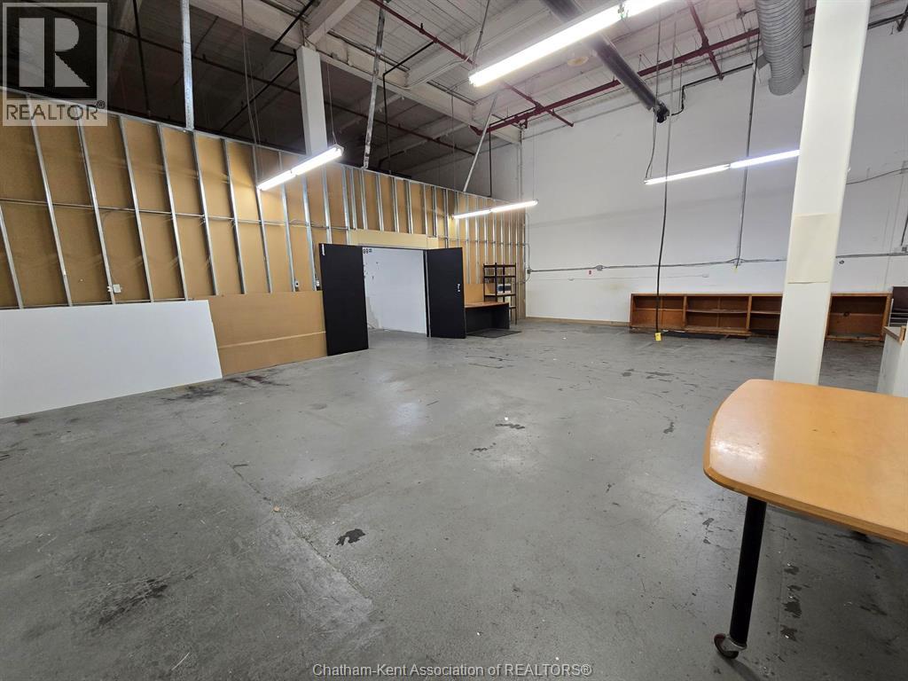 Photo 7 of 750 Richmond Street, Chatham ON