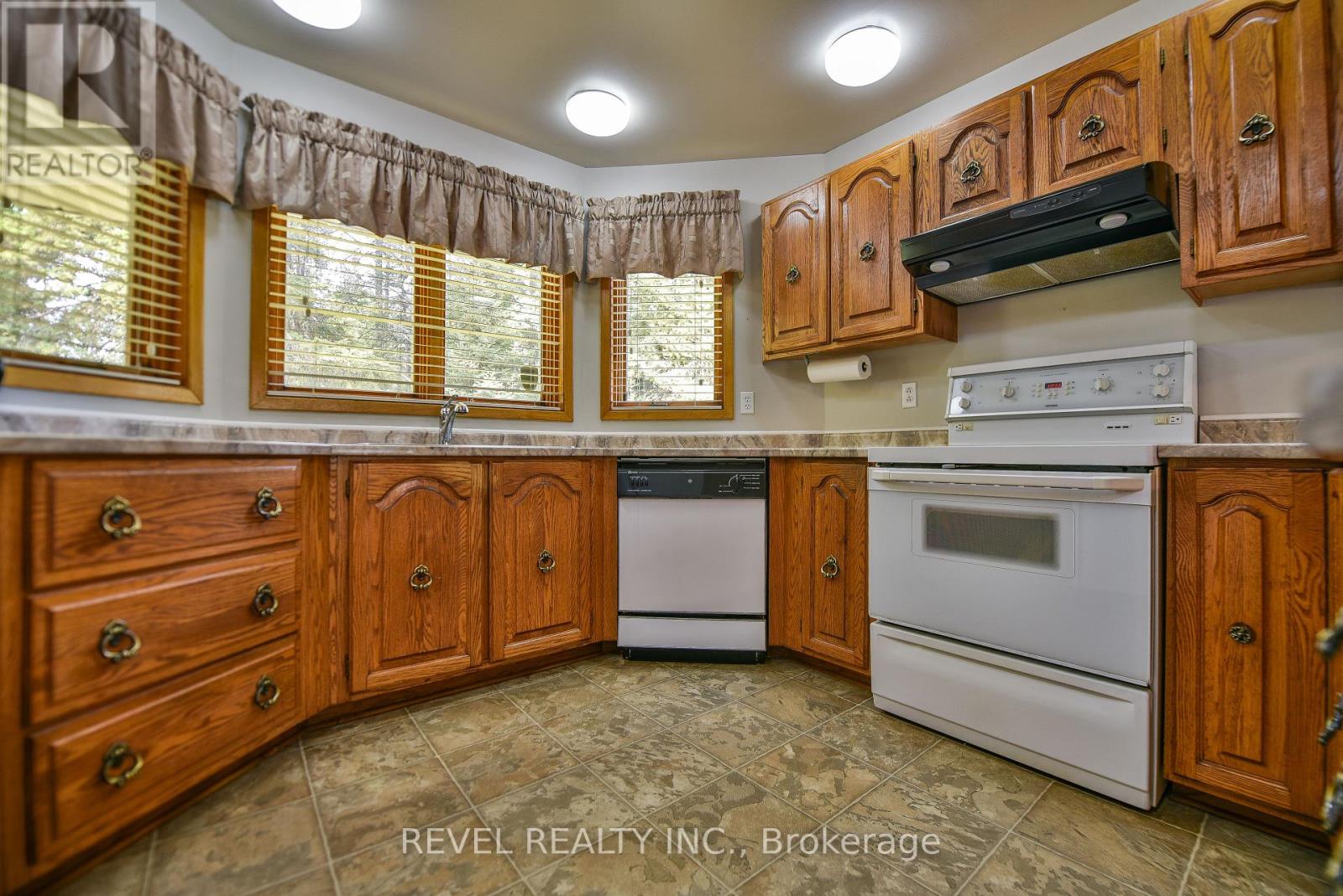 Photo 18 of 1040 Goldmine Road, Timmins ON