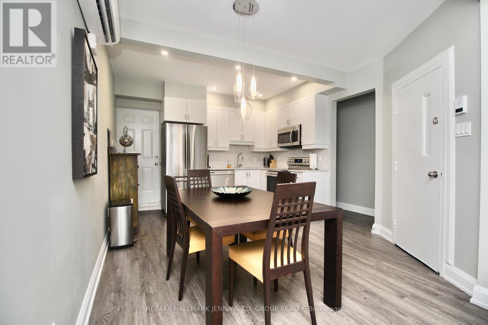 Photo 17 of 2 38 Bruyere Street, Ottawa ON