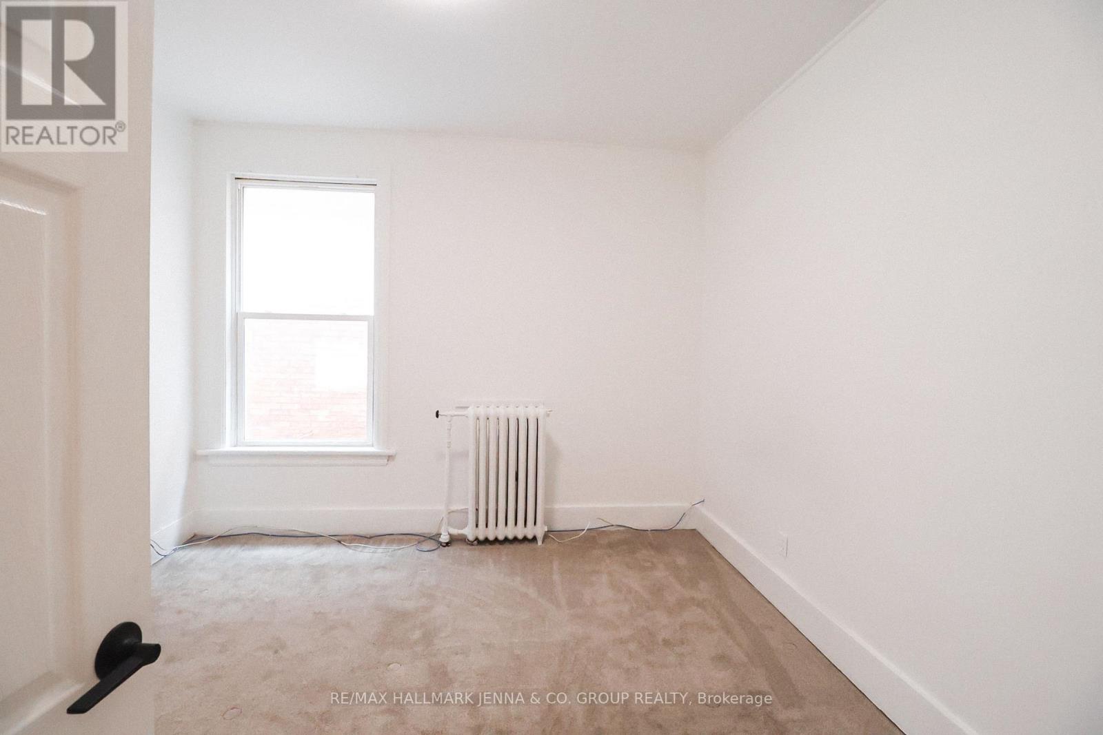 Photo 15 of 1 275 Bronson Avenue, Ottawa ON