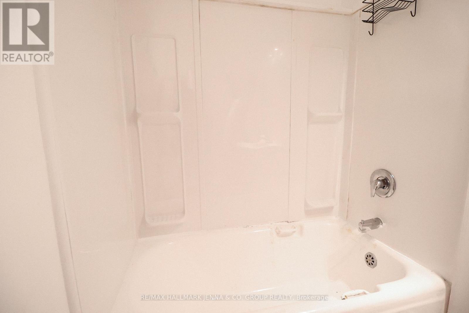 Photo 11 of 1 275 Bronson Avenue, Ottawa ON