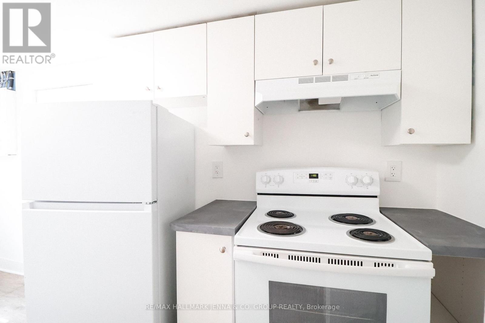Photo 6 of 1 275 Bronson Avenue, Ottawa ON