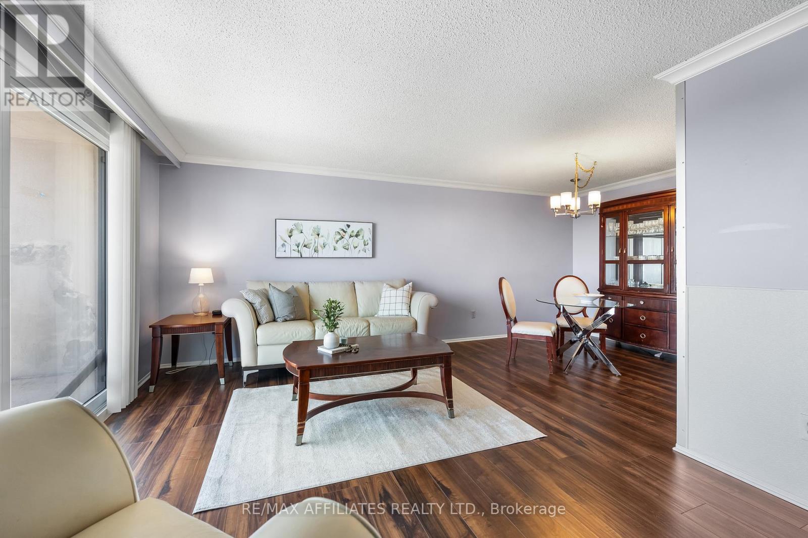Photo 17 of 1025 Richmond Rd 2305 Road, Ottawa ON