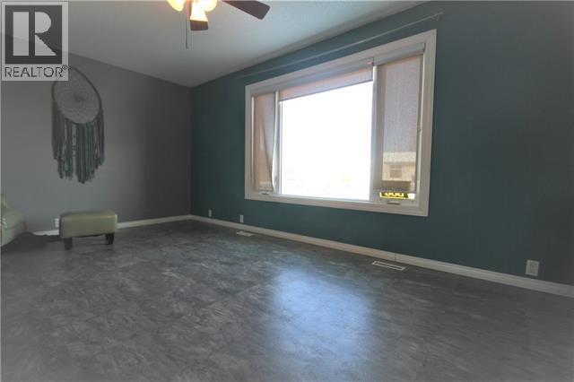 Photo 8 of 182 Clenell Crescent, Fort Mcmurray AB