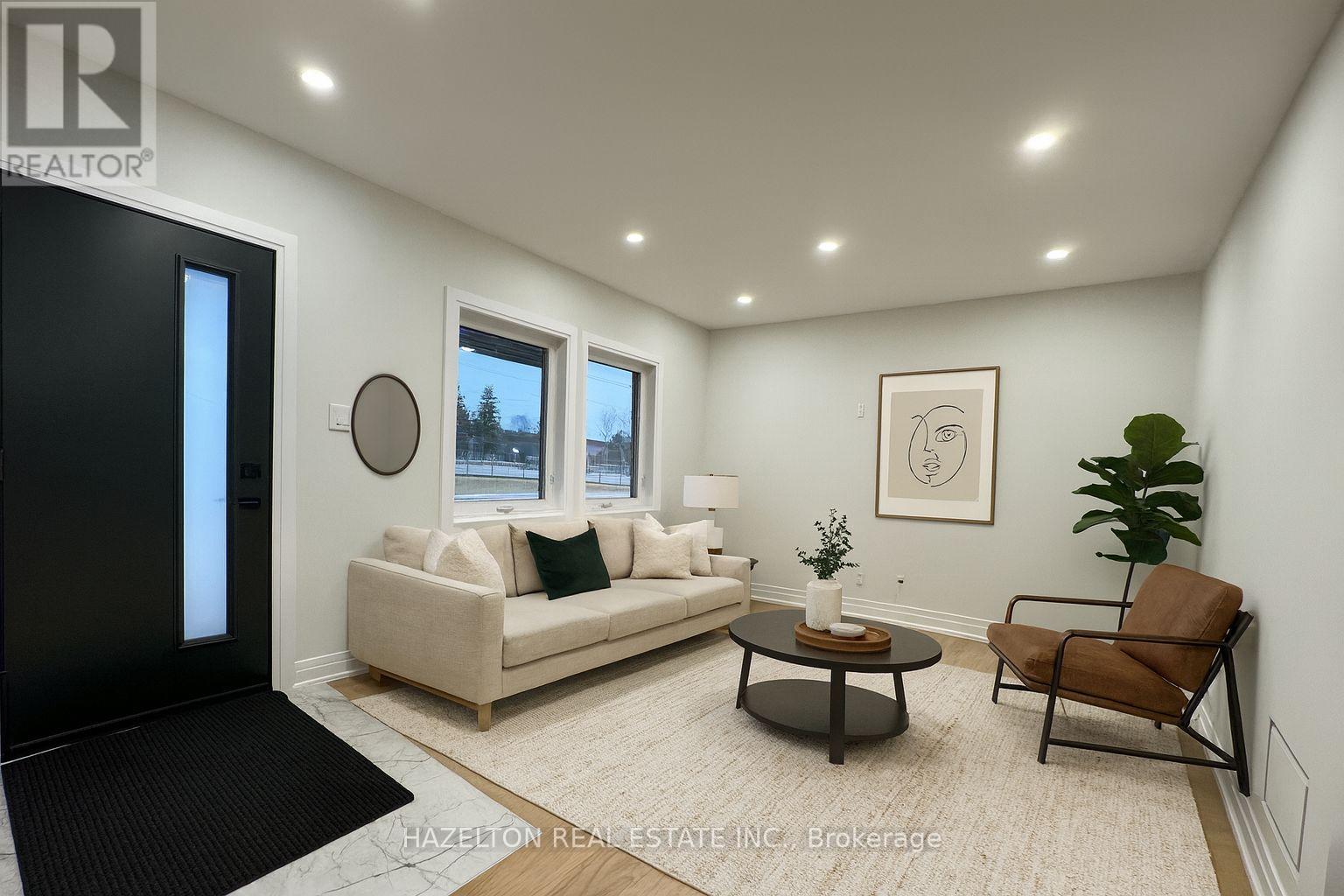 Photo 8 of Main 99 Twenty Sixth Street, Toronto ON