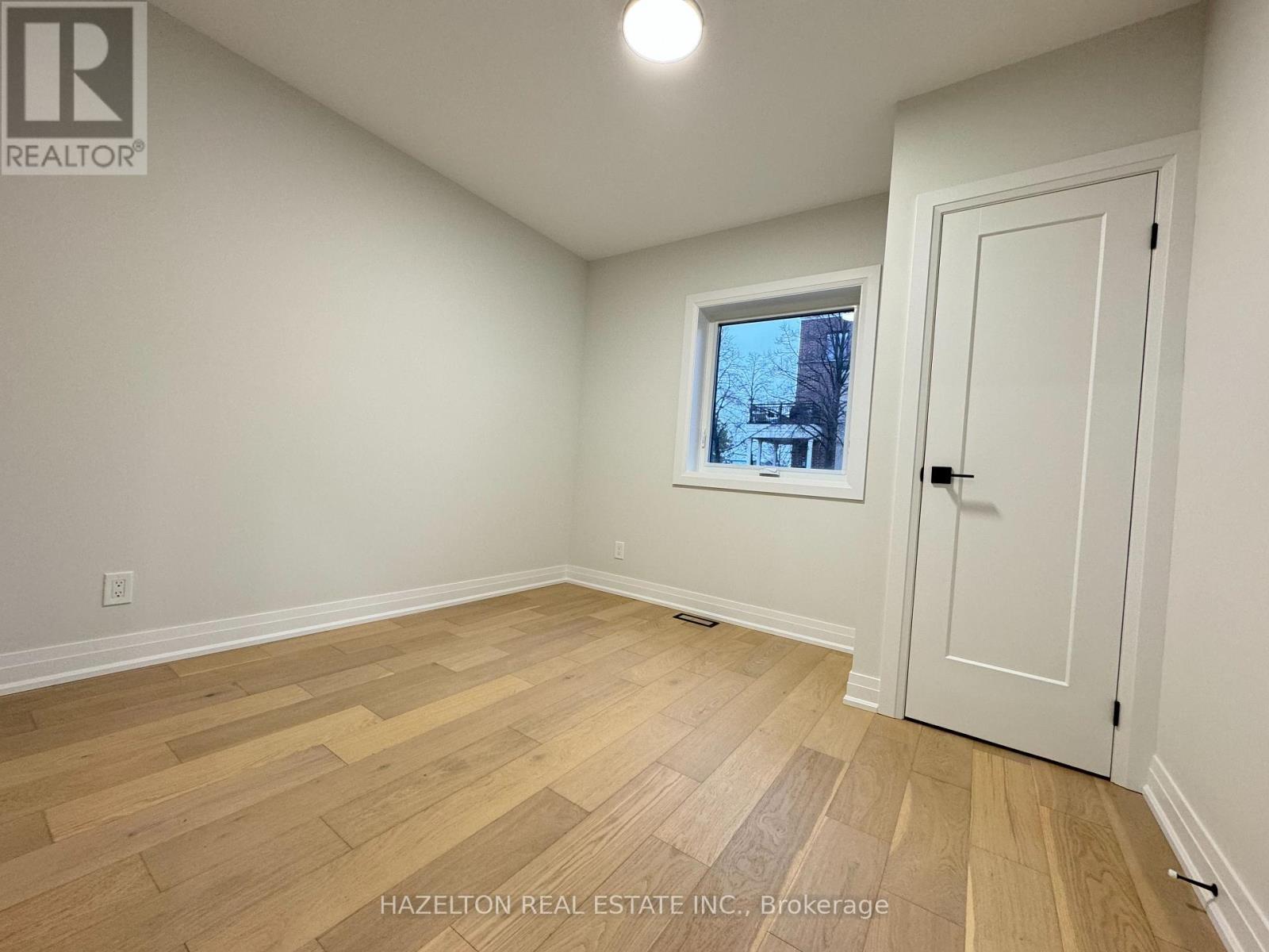 Photo 3 of Main 99 Twenty Sixth Street, Toronto ON