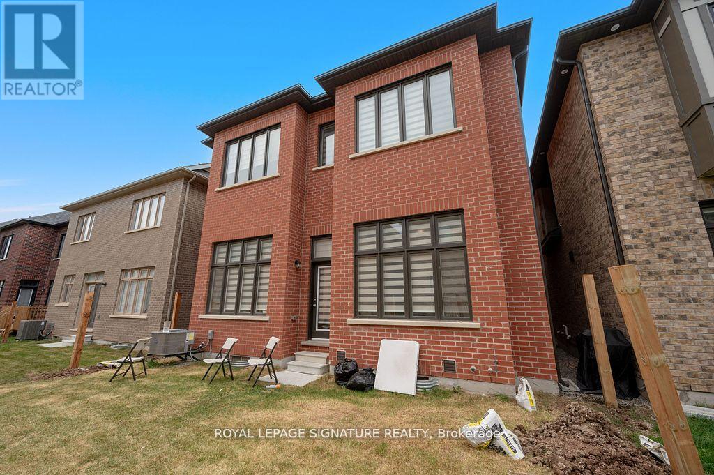 Photo 2 of 3425 Mosley Gate E, Oakville ON