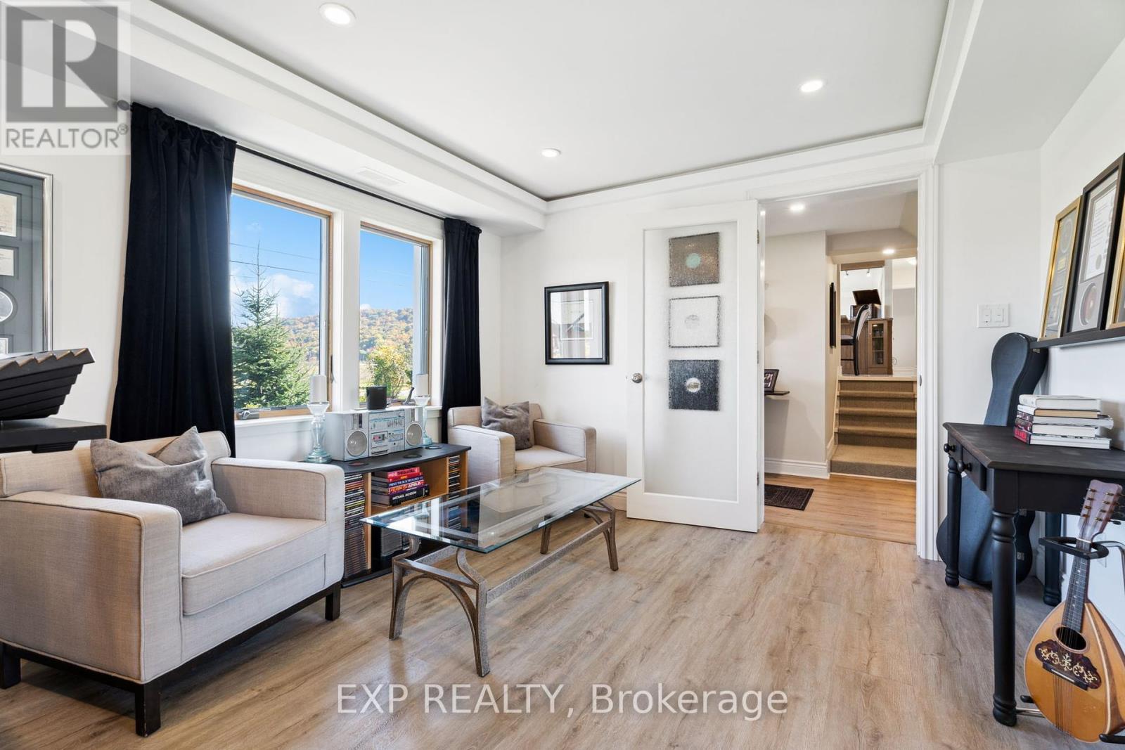 Photo 11 of 187 Lewis Road, Hamilton ON