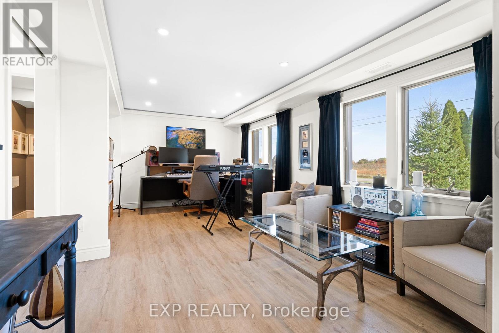 Photo 12 of 187 Lewis Road, Hamilton ON