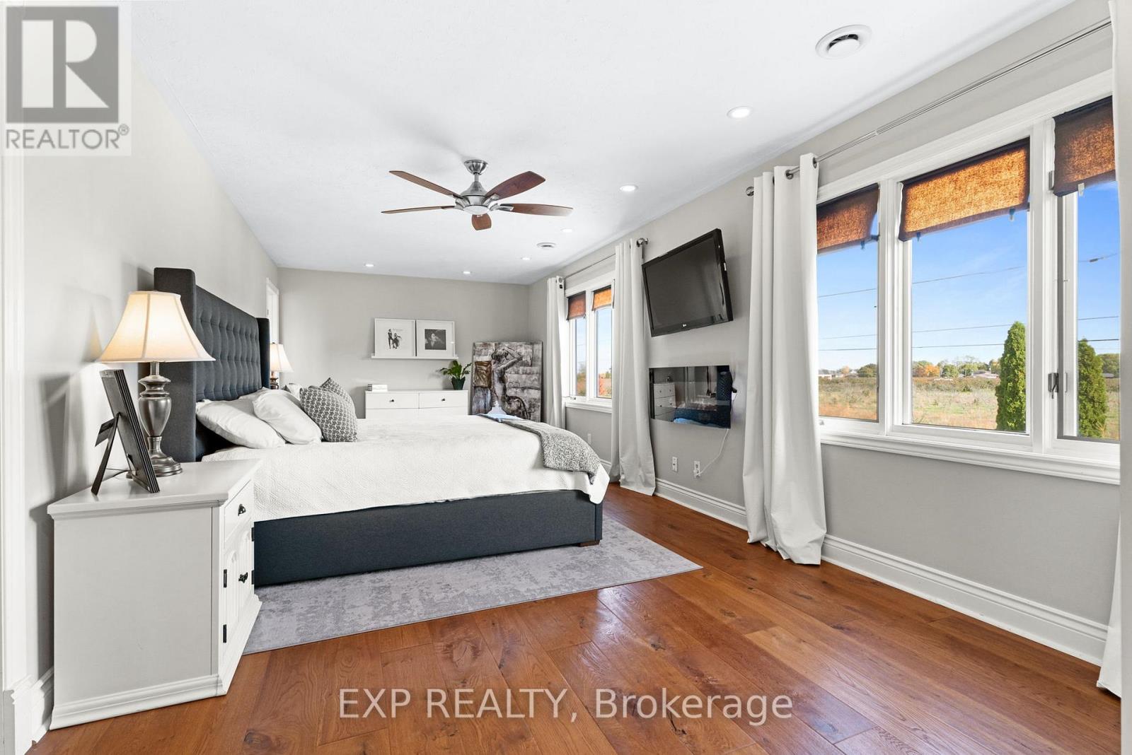 Photo 13 of 187 Lewis Road, Hamilton ON