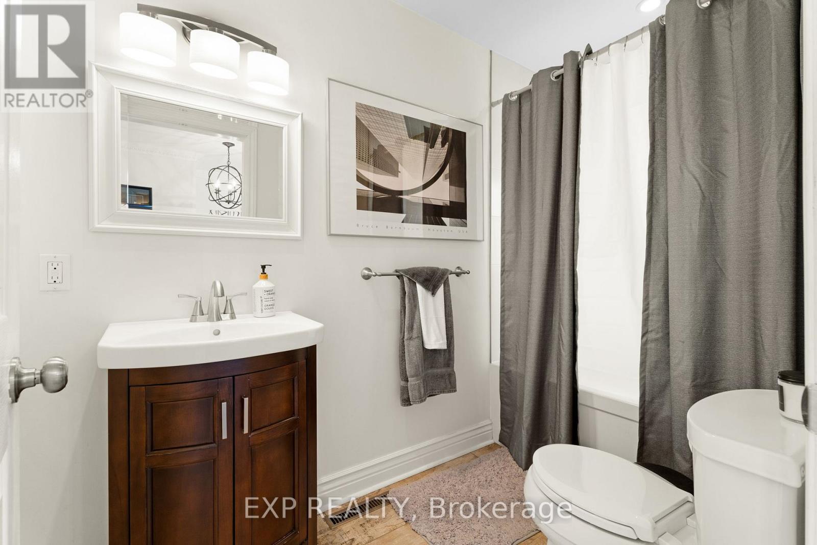 Photo 23 of 187 Lewis Road, Hamilton ON