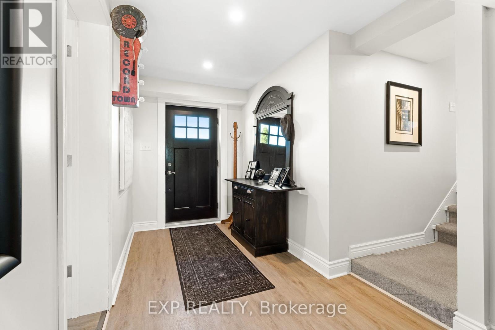 Photo 6 of 187 Lewis Road, Hamilton ON