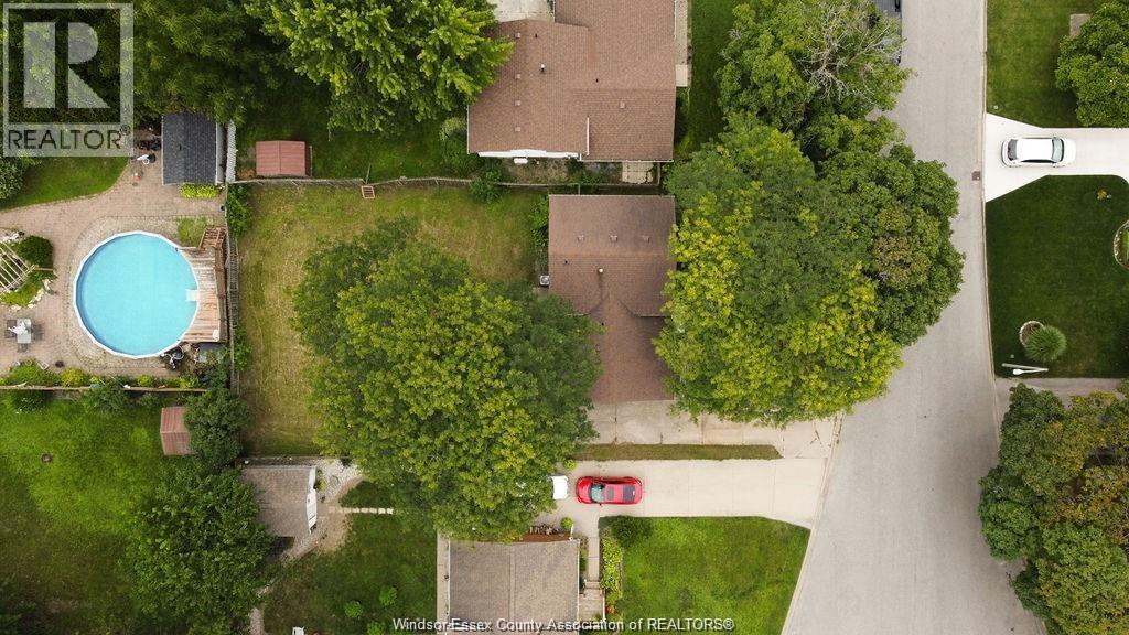 Photo 4 of 5440 Lyndon, Windsor ON