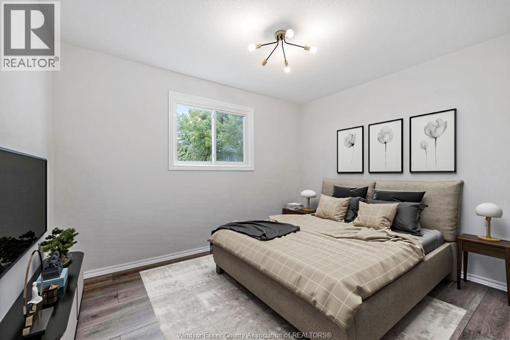 Photo 15 of 5440 Lyndon, Windsor ON