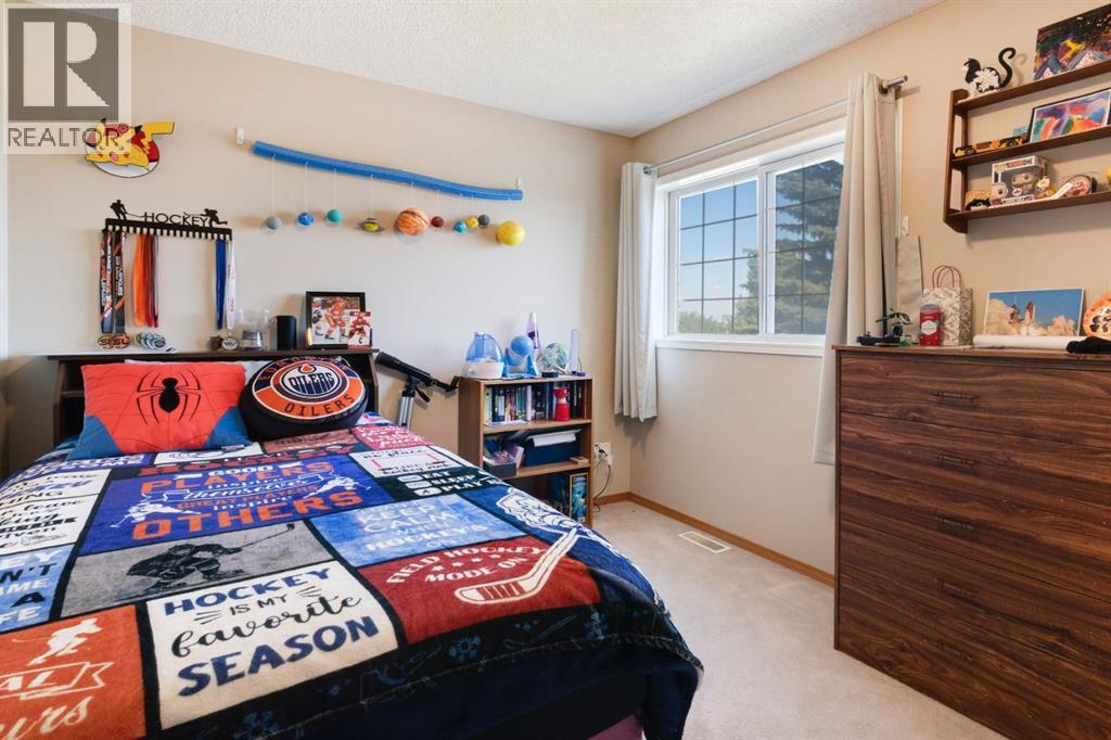 Single Family House for Sale in  Hidden Ranch Circle NW Hidden Valley Calgary 
