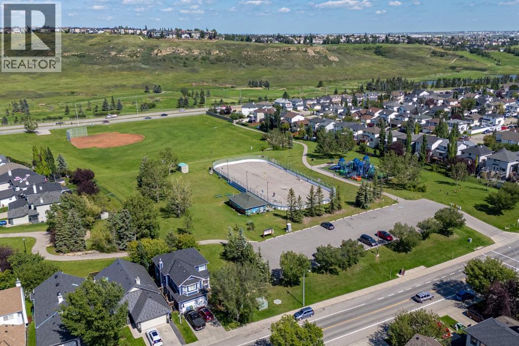 Single Family House for Sale in  Hidden Ranch Circle NW Hidden Valley Calgary 