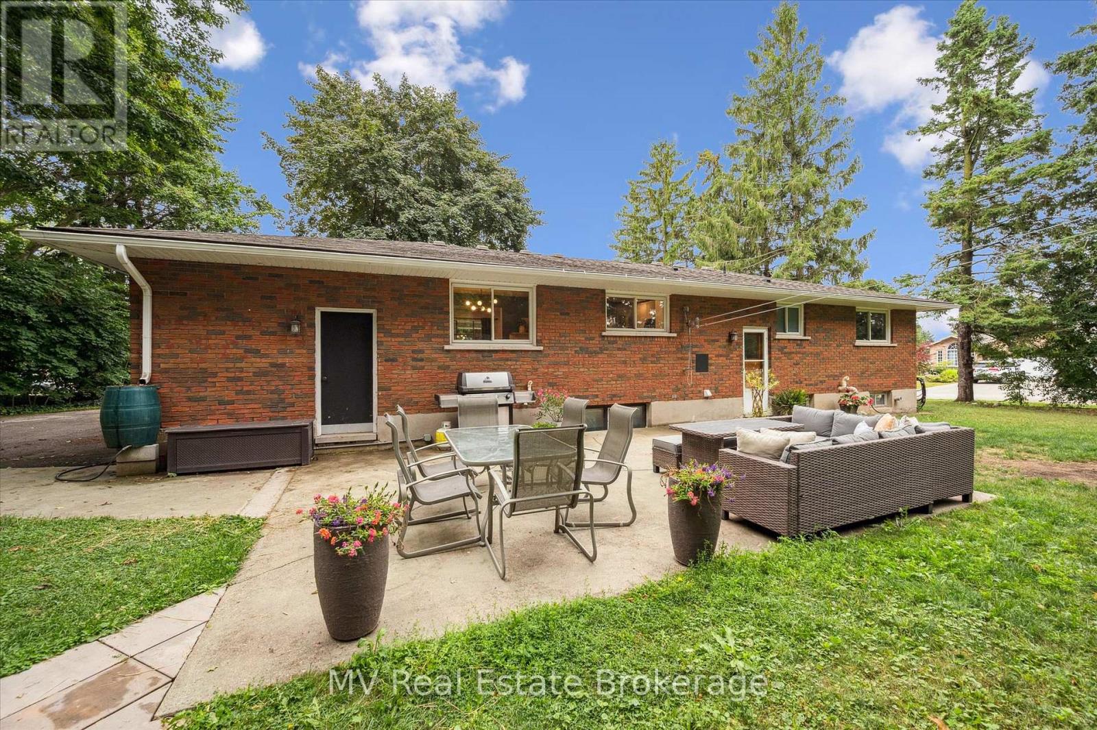 Photo 33 of 348 Colborne Street, Centre Wellington ON