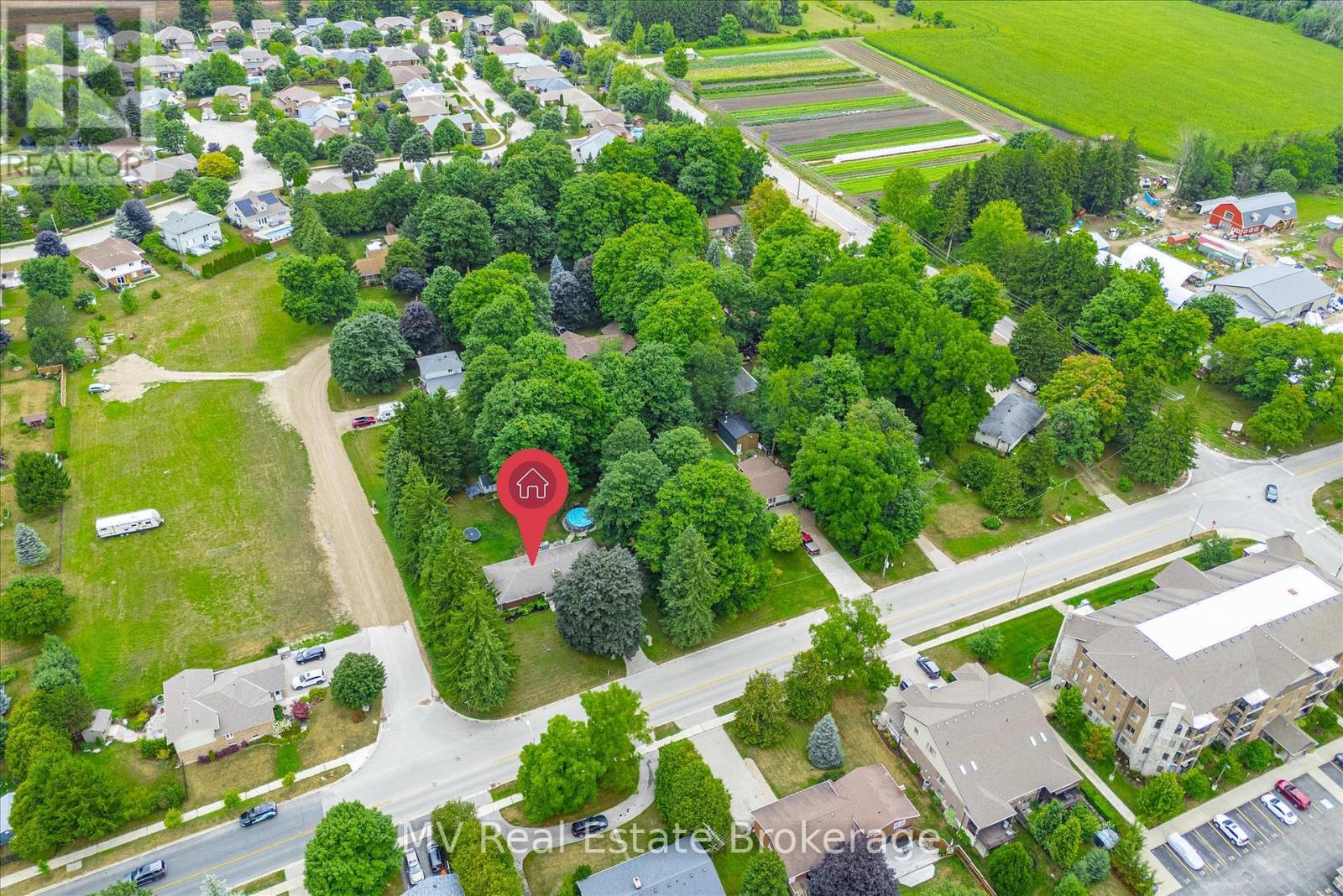 Photo 35 of 348 Colborne Street, Centre Wellington ON