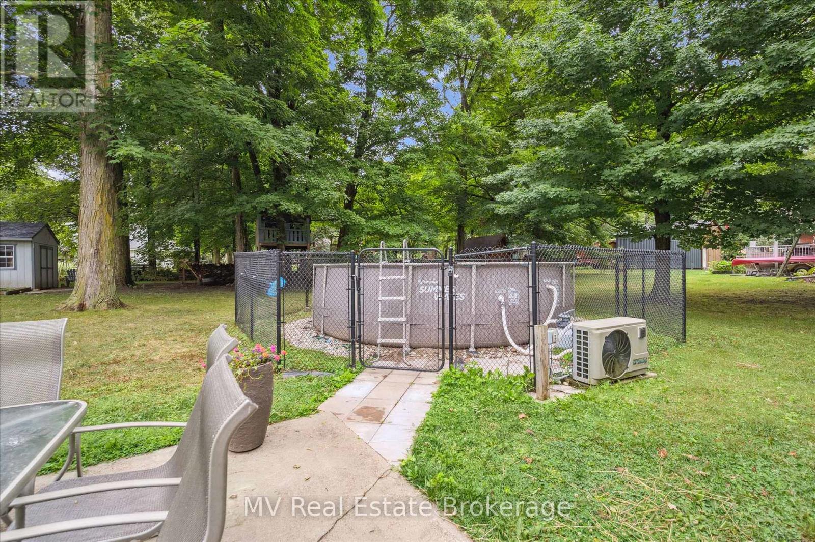 Photo 9 of 348 Colborne Street, Centre Wellington ON