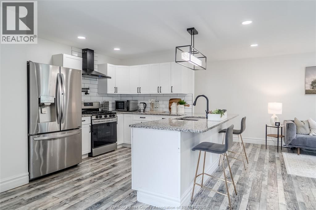 Photo 9 of 1721 South Cameron, Windsor ON