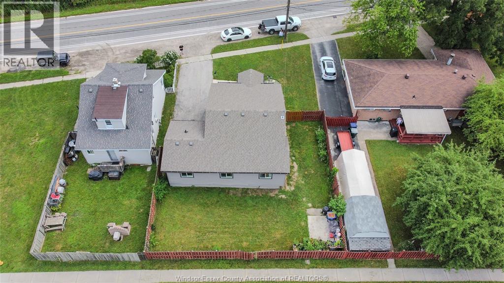 Photo 2 of 1721 South Cameron, Windsor ON