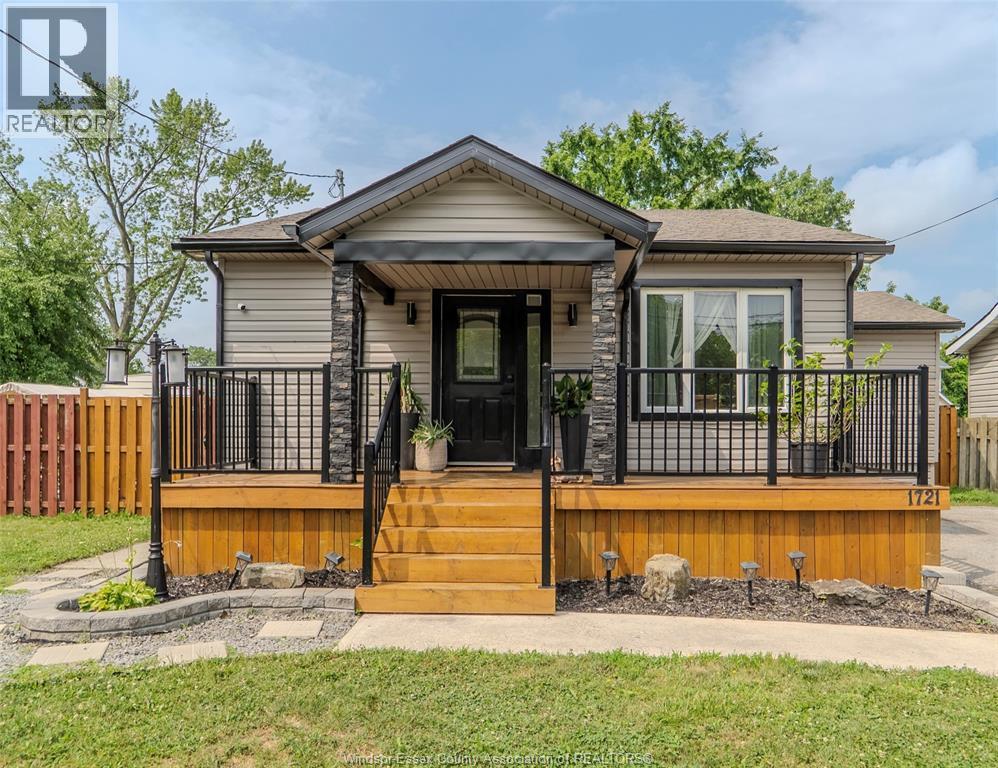 Photo 5 of 1721 South Cameron, Windsor ON